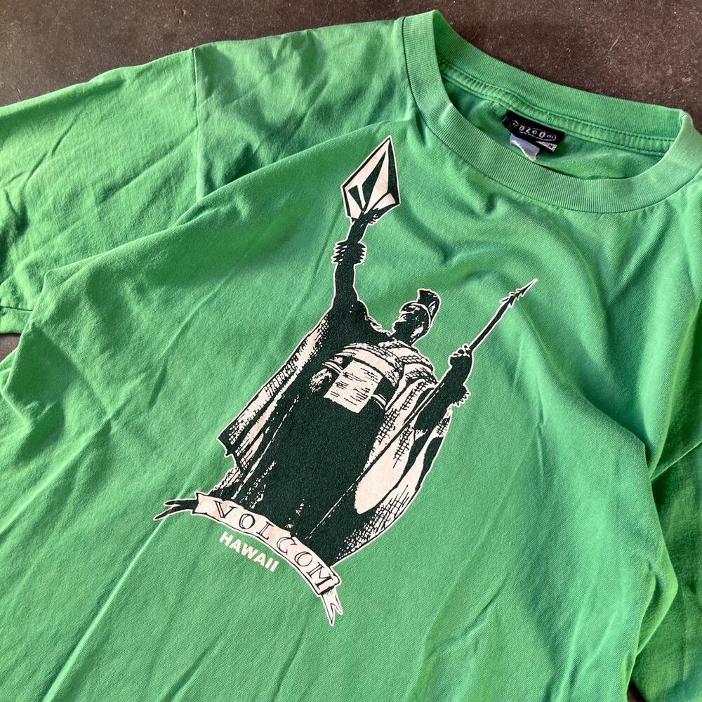 Vintage 90s volcom Hawaii statue green/black graphic t-shirt men’s medium